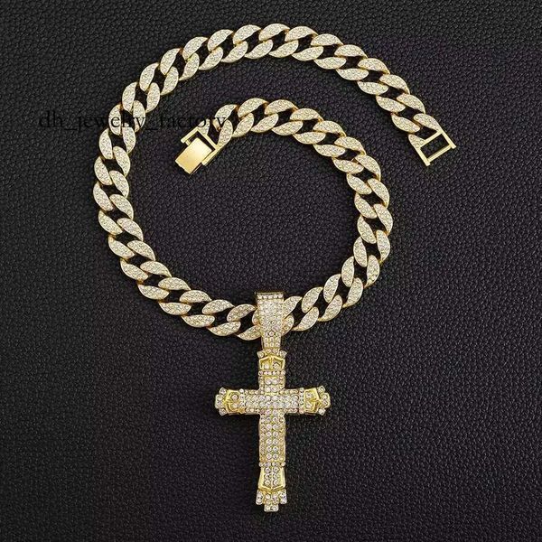 

Fashion Chrome Designer Mini black Cross Pendant Charm with Rope Chain chrono Necklace Hip Hop Women Men Full Paved Cubic Zirconia Daily chrime Gift Jewelry 476