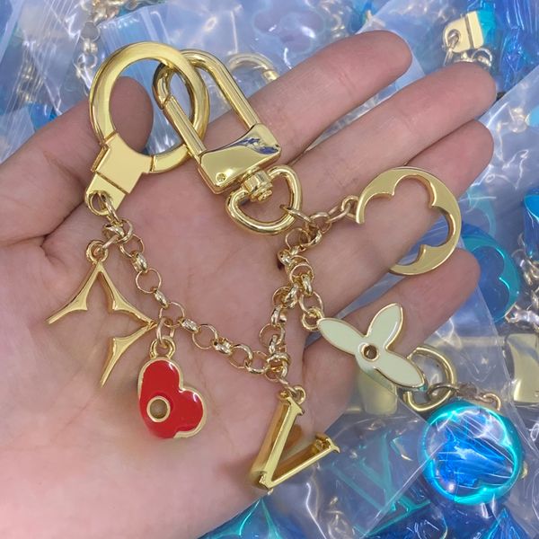 

High Quality Keychain Classic Exquisite Luxury Designer Car Keyring Zinc Alloy Letter Unisex Lanyard Gold Black Metal Small Jewelry Good