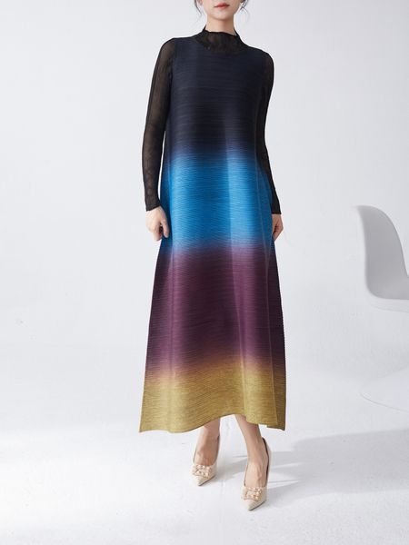 (377) New Temperament Gradient Retro Pleated Sleeveless Dress