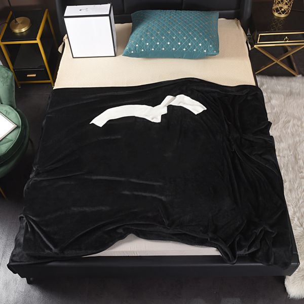 

Designers Blankets Soft Portable Luxury Office Car Blanket Adults Kids Carpet Home Textiles Beddings Supplies Sofa Travel, Black