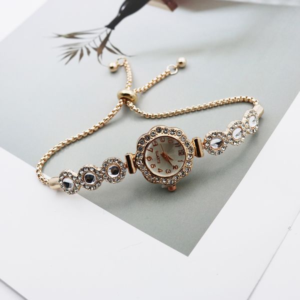 Luxury Elegant Women's Quartz Watch with Light Adjusted Strap Free Pull Rope Bracelet Style Explosion-Design
