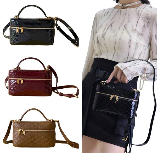 

Designer bags Luxury bags Women's shoulder bags High quality handbags Beach bags Shopping bags Chain wallets Underarm bags Leather shoulder bags, Khaki