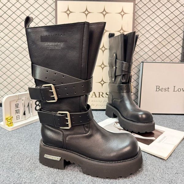 Designer Shoes Women's Venom High Boot In Black Calfskin 20 mm Arch 10A George V 75008 Extra Round Toe Worn-out Effect Thick Toothed Rubber Outsole 833594WBEQ11000