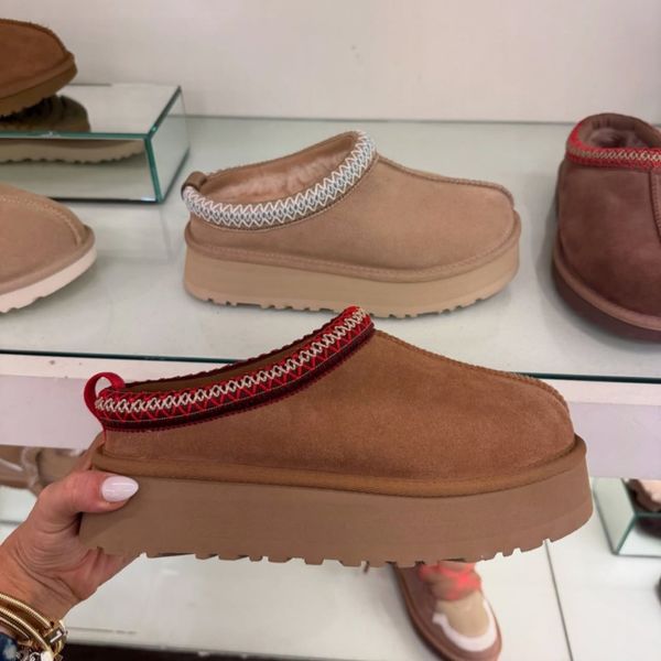 

Designer leather ladies sandals summer flat shoes fashion beach women slippers letter drag, Purple