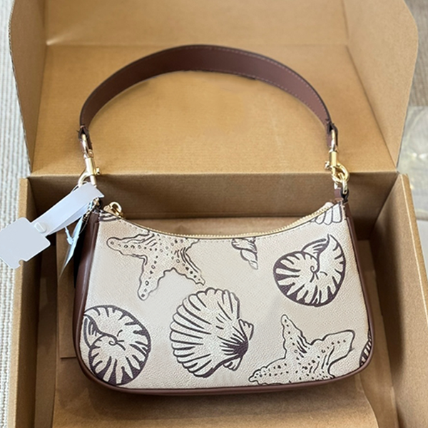 

Fashionable commuting bag classic letter monogram pattern retro underarm bag luxury designer bag women's shoulder bag high-end handbag practical crossbody bag, White