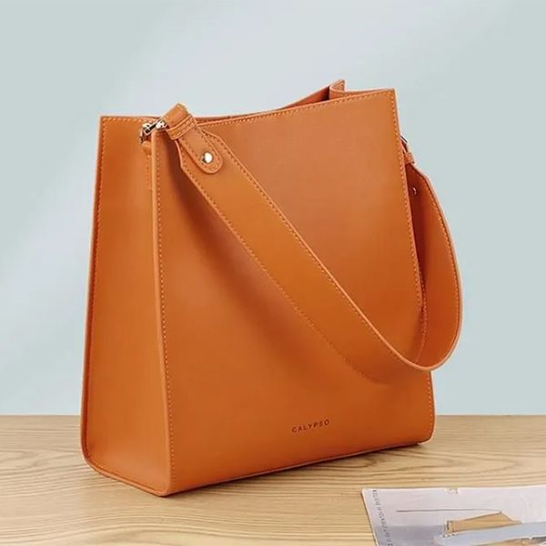 

Men designer shoes Casual shoes Daily Outfit designer sneakers Leather mesh splicing Running shoes designer sneakers women Outdoor sneakers designer shoes men, Red