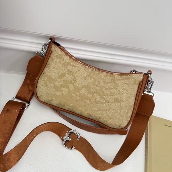 

Shoulder Crossbody Handbags Ladies Fashion Designer 2025 High Quality Leather Underarm Bags Wallet Classic Half Moon Bag, Chocolate