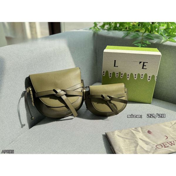 

2025 New Handbag Shoulder Gate for Women's Line Bag, Brown