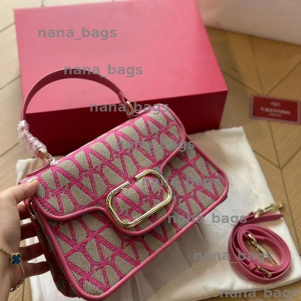 

Designer bags Handbags Tote bag Chain Bags Beach Women Luxury Fashion Knitting Purse Shoulder Large capacity Canvas Shopping bag BFG248136, Yellow