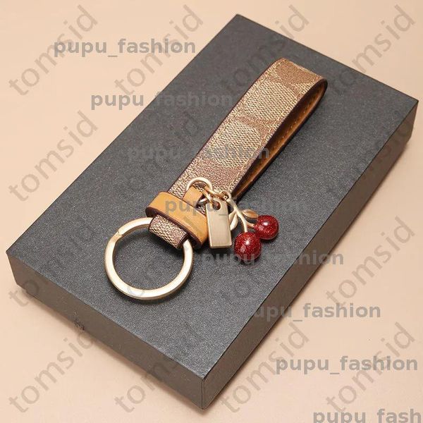 

Luxury Keychain Lovely Tiny Cherry Cute Cherry Key Ring For Women Charm Bag Holder Ornament Pendant Accessories Chains BFG2503042