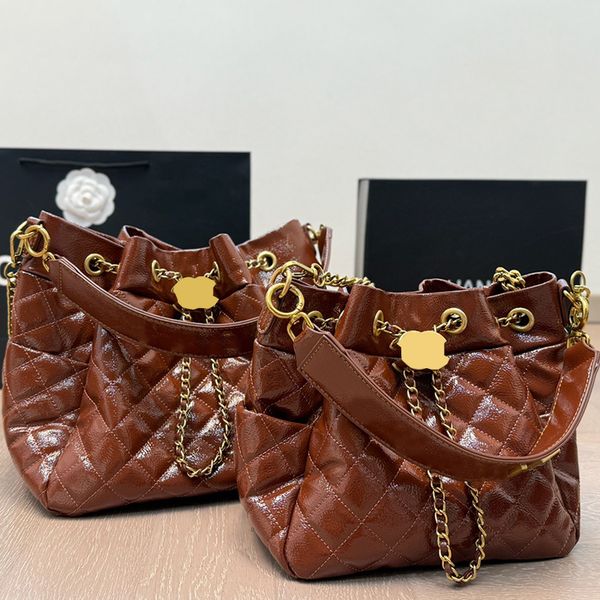 

Bucket Bag Stylish Womens Shoulder Bag Oil Wax Leather Ribbed Gold Hardware Metal Clasp Matelasse Chain Letter Handle Hand Crossbody Bags Makeup Bags Wallte 22/27cm, Brown