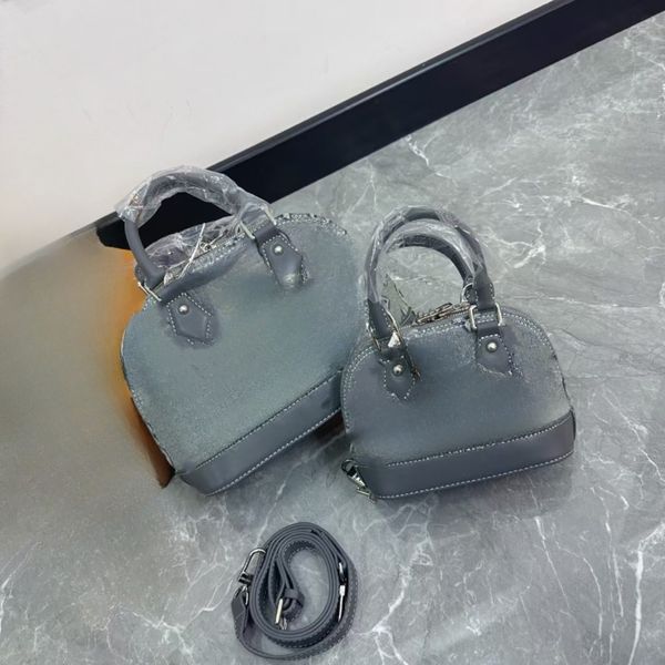 

Women's Shell Handbag Designer Bag Crossbody Bag Single Shoulder Women's Handbag Mini Cowboy Bag 2025, Blue