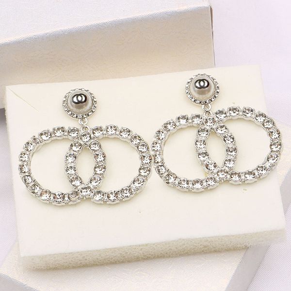 

Mix Send Crystal Earring Simple Sier Ear Stud for Famous Women Geometry Round Rhinestone Pearl Earrings Bride Wedding Party Classic Jewerlry Christmas Gifts