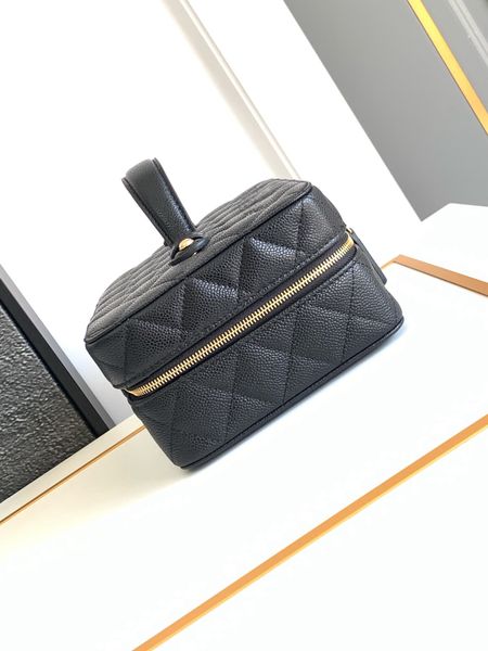 

designer bag highquality moens leather outdoor crossbody bag luxury shoulder bag fashionable leisure bag sports N288, A2