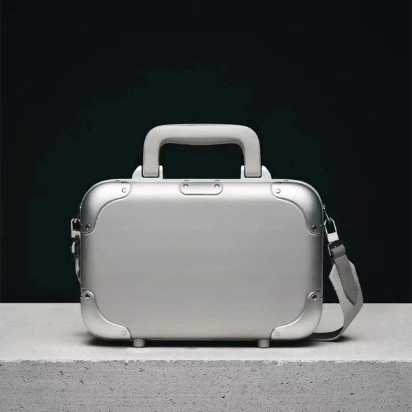 

Designer Crossbody Case Messenger Bag Silver Aluminum Alloy Box Luxury Shoulder Handbag PC Armpit Bags Satchel Bags Travelling Womens Bags Small Case, C10