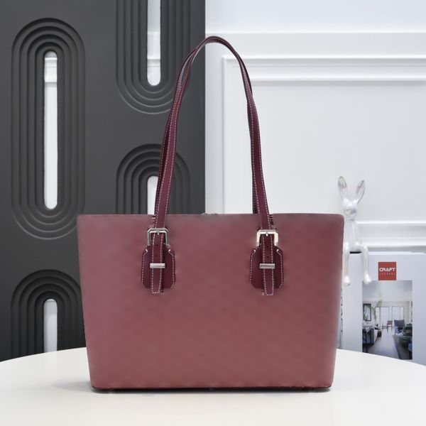 

Designer Tote Bag Fashion Shoulder bag luxurys handbags High Quality crossbody for woman leather mini purses hobo messenger bag classics wallet laptop beach bag 11, Burgundy