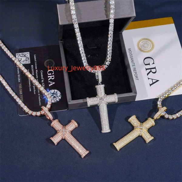 

Sier Cross Fashion VVS Mozambique Stone Men's and Women's Hip Hop Pendant