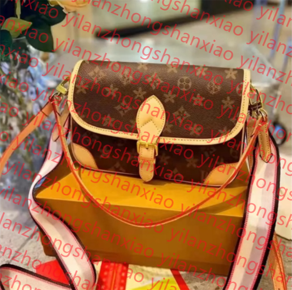 

2025 Designer Bag Croissant Bags Women Shoulder Bags Hobo Purse Luxury Tote Bag Baguette Underarm Handbag Subaxillary Metal Chain bag Female backpack, 10#