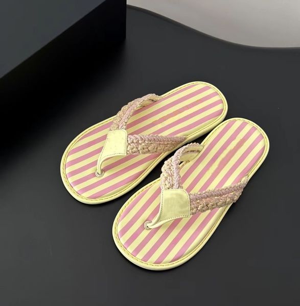 

Designer flats Women beach Outdoor travel Flip flops Luxury brand casual shopping slippers Walking shoes, Box