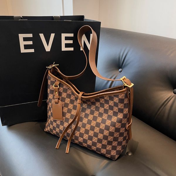 

New vintage print large capacity shoulder all-in-one casual crossbody women's bag trend, Khaki