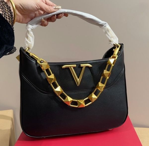 

Women's Fashion Designer Handbags Shoulder Metal Rivet Chain 45678218 Bags Classic Vintage Premium 2025, Black