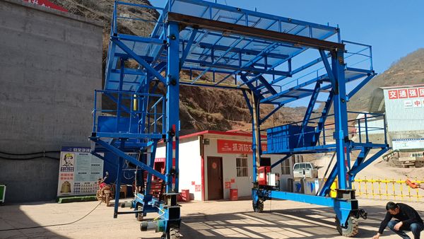 Anti collision wall spray water tank Anti collision maintenance Tunnel spray maintenance trolley Professional manufacturer of industrial vehicles