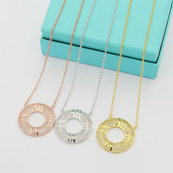 

Luxury designer necklace diamond screw love necklaces for men cool aesthetic double hoop cjeweler chains mens woman pendant necklaces ladies jewelry Q2