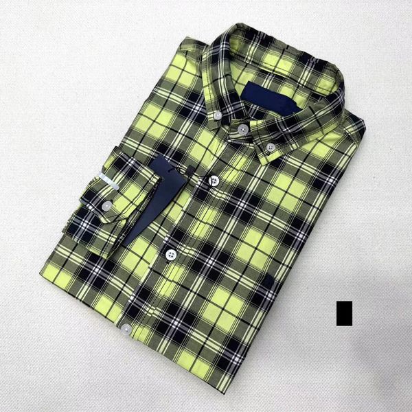 

Men Plaid Long Sleeve Shirt British Style Comfortable Business Casual Shirt High Quality Designer Shirt for Spring Autumn Small Check Shirt for Men, H923-red