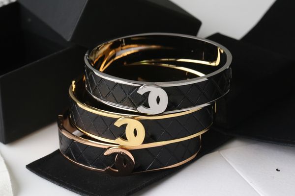 

Cuff Designer Bracelet Unisex Bracelets for Women 316L Stainless Steel Bangle Jewelry Gift Stylish Accessory