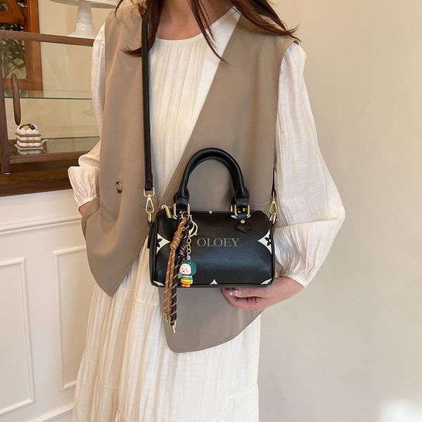 

OLOEY designer fashionable Versatile vintage letter shoulder crossbody tote bag Free shipping 2025s style dh7293413e, Item#1