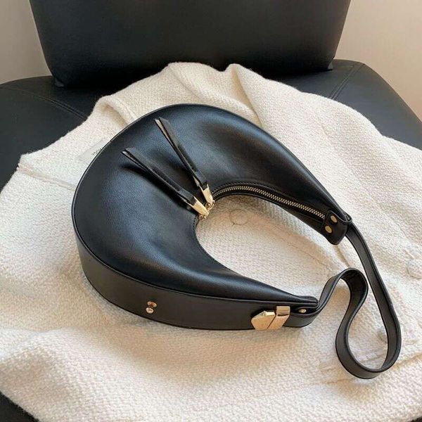 

new niche bag high-end single shoulder armpit crescent women's bag, Pink bubble orange powder