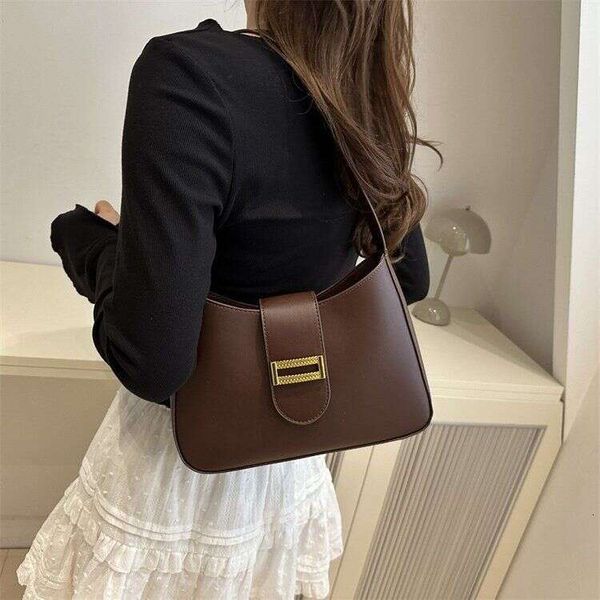 

Advanced design baguette bag for women 2025 new niche fashion single shoulder armpit texture versatile, Rice white