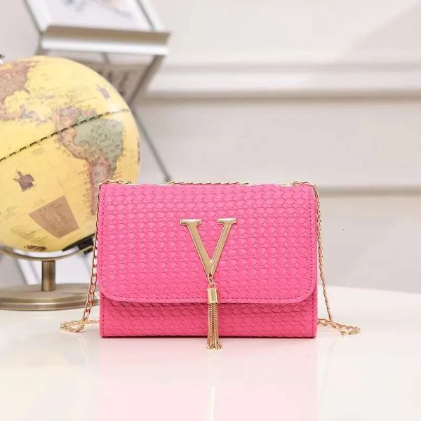 

Designer bag Women's Bag New V Tassel Handbag Embossed Crossbody Chain Square Bag Casual Small Fragrance Women's Shoulder Bag tote bag purse handbag, White