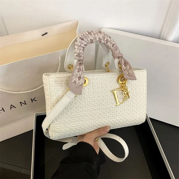 

Designer Bag Shoulder Bag Ladies Fashion Luxury Bag Crossbody bag Mini Bag High Quality Leather Tote New Designer Bag 2025 Medium Handbag Large Capacity Shopping Bag, #6