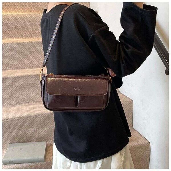 

casual texture solid color commuting fashion underarm single shoulder rivet large capacity high-end feel bag, Black