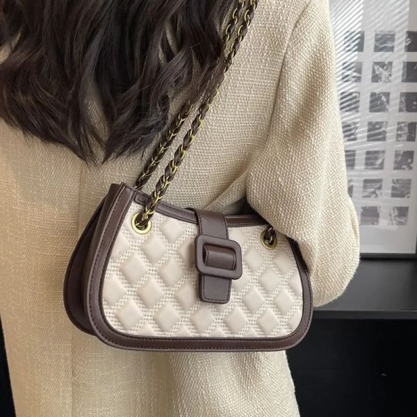 

2025 New designer bags Fashion avant-garde women's shoulder bags Handbags are popular with women friends on the Internet, Coffee color