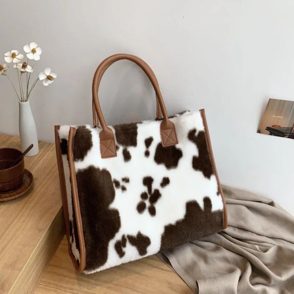

2025 New Designer Women's Shoulder Plush Handbag Shopper Creative Cow Pattern Plush Underarm Bag for Girls Fashion Handbag, #2