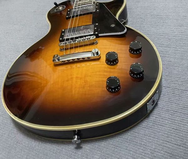 

Vintage Sunburst Single-Cut Guitar - Dual Humbuckers & AAA Maple | CITES Certified
