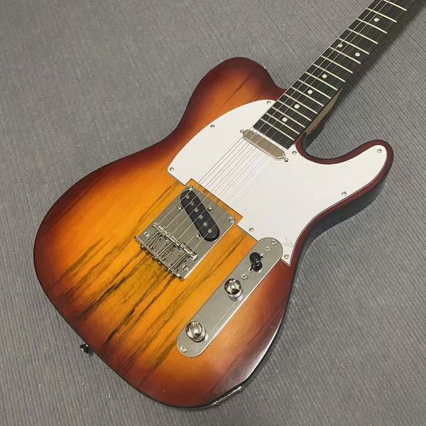 

Classic Sunburst Electric Guitar: Brown-to-Orange Gradient, White Pickguard & 2 Single-Coil Pickups