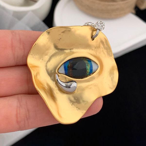 

Lip Shape Statement Ring Bold Fashion Jewelry in Polished Finish Fun and Playful Design Electroplated Alloy Great Gift Idea for Trendy Women