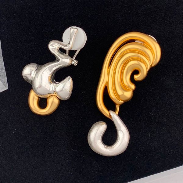 

Matte Black Brushed Ball Stud Earrings Minimalist Round Design Unisex Aesthetic Electroplated Texture Ideal for Daily Wear