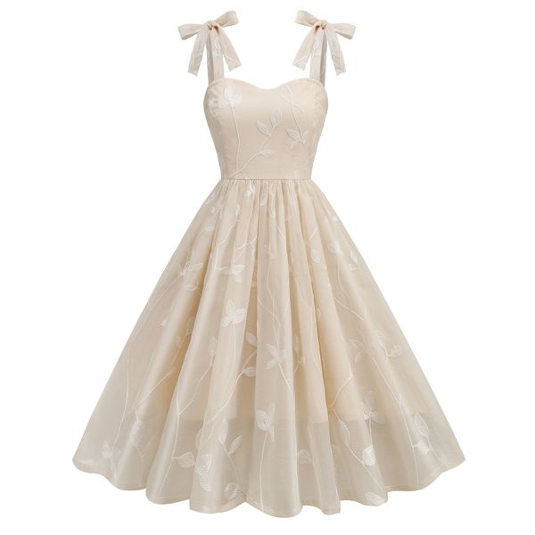

043-An outdoor activity message color girl' dress, Ivory