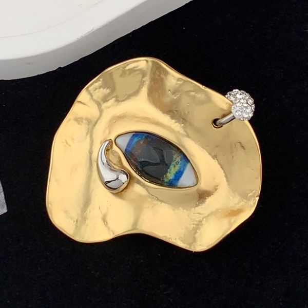 

Asymmetrical Dual Tone Oval Stud Earrings Unique Geometric Design Minimalist Style Zinc Alloy Electroplated Modern Look for Creative Jewelry Lovers