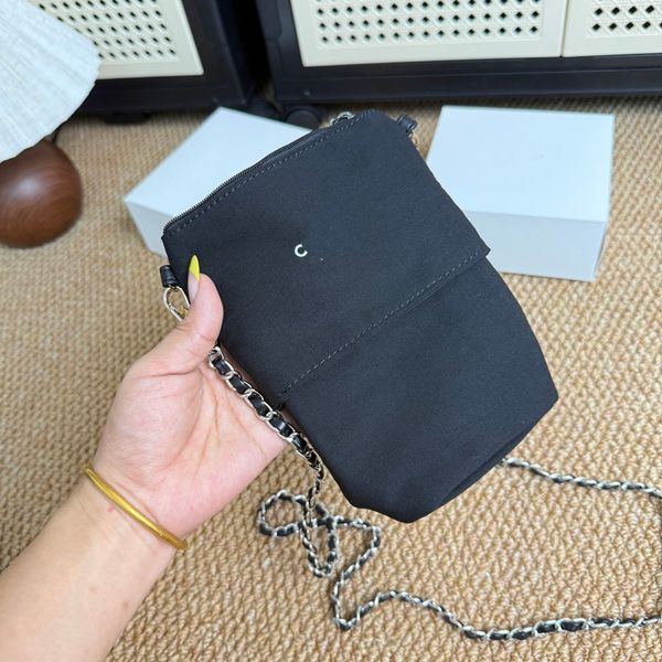 

Designer Women Lady DIY Standing and Retractable bag Folding Shoulder Bag Classic Cosmetic Beauty Pouch Makeup Organizer Storage Case VIP Gift Box, Black