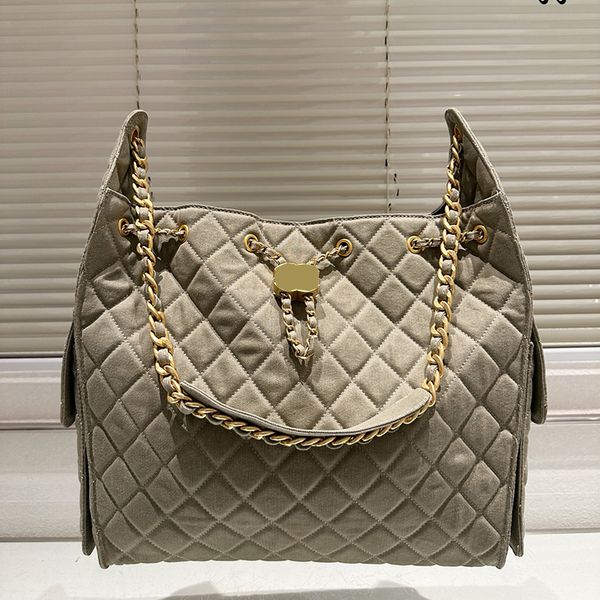 

Tote Denim Bag Fashion Women Shoulder Bag Classic Blue Gold Hardware Metal Lock Matelasse Chain Tote Underarm Bags Multi-Pocket Shopping BagsTravel Sacoche 35cm, Sky blue