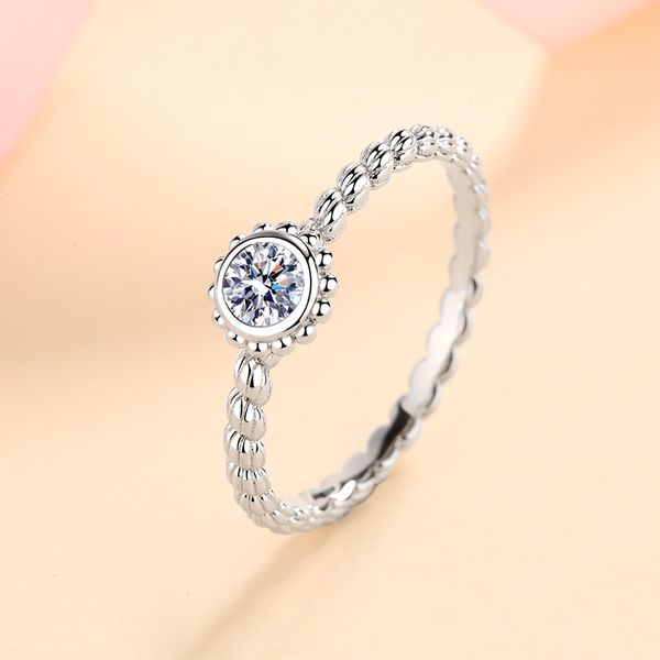 

Elegant 925 Sterling Silver Moissanite Solitaire Ring with a 0.3ct Brilliant Stone, Perfect for Engagements and Special Occasions