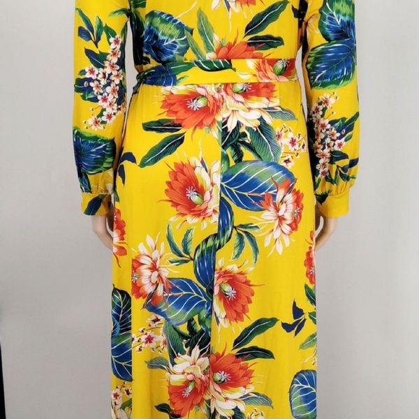 

029-A high-end dress in flower yellow, Purple