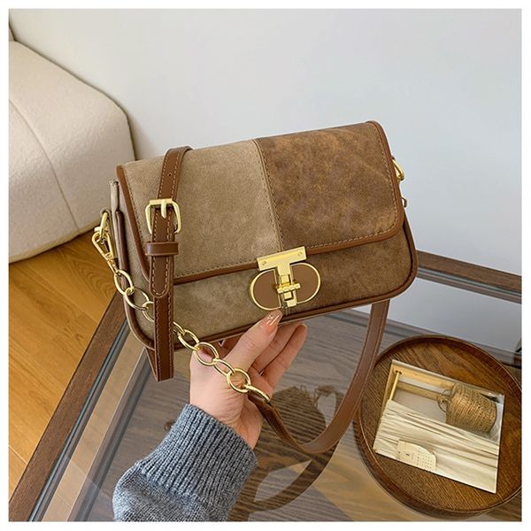 

Chic Commuter Bag: Stylish Small Square Handbag with High-End Texture for Daily Use, Gold