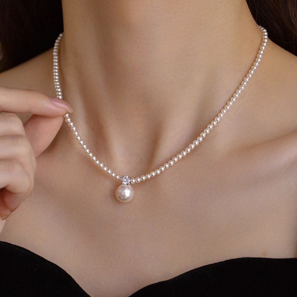 

1 Piece Zircon-Setted Pearl Necklace with Freshwater Pearls for Women, Ideal for Daily Wear, Dating, Vacation, Travel, Wedding, Engagement, etc.