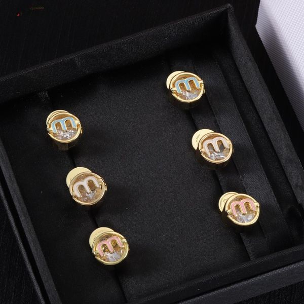 

Designer luxury women's fashion hollow flower earrings titanium steel material non-allergenic suitable for daily wear